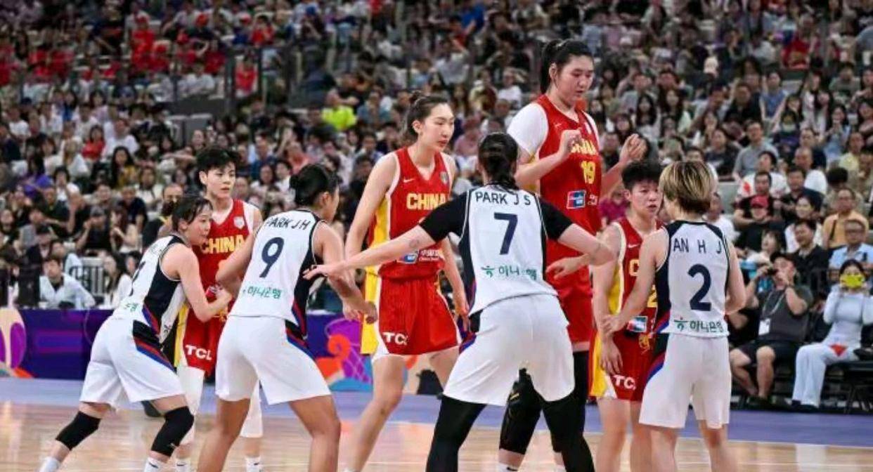 女篮亚洲杯-张子宇8中8中国擒韩国2连胜的简单介绍