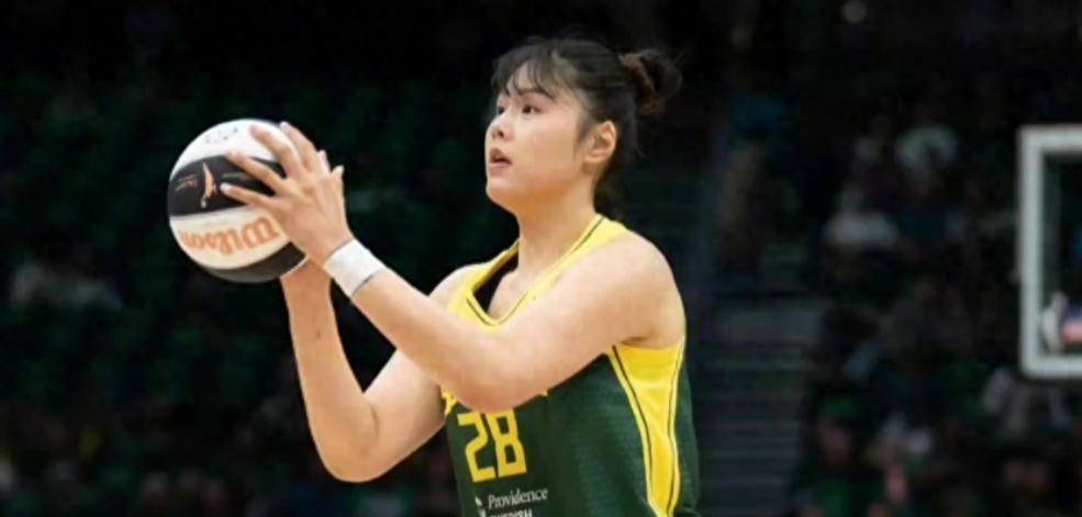 关于WNBA官宣全明星首阶段投票：女库里克拉克票王李月汝状元队友第六的信息